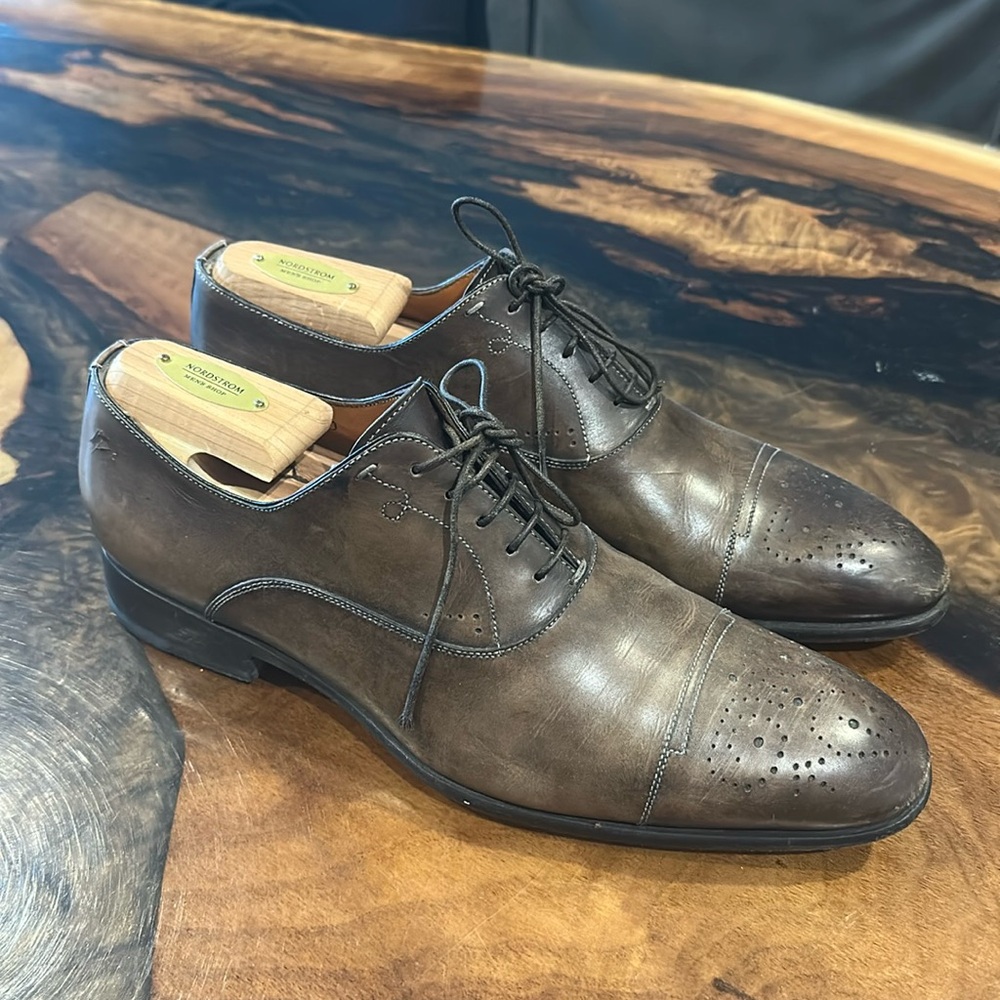 Santoni Leather Shoes Size 9 Dark Brown
